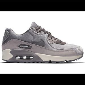 Nike Air Max 90 Velvet Gunsmoke
